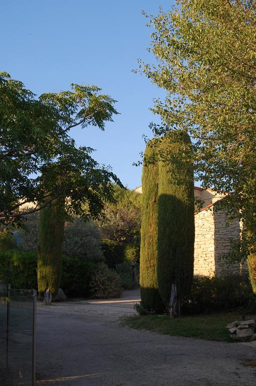 Cypres Du Paradis A Gordes Exterior foto